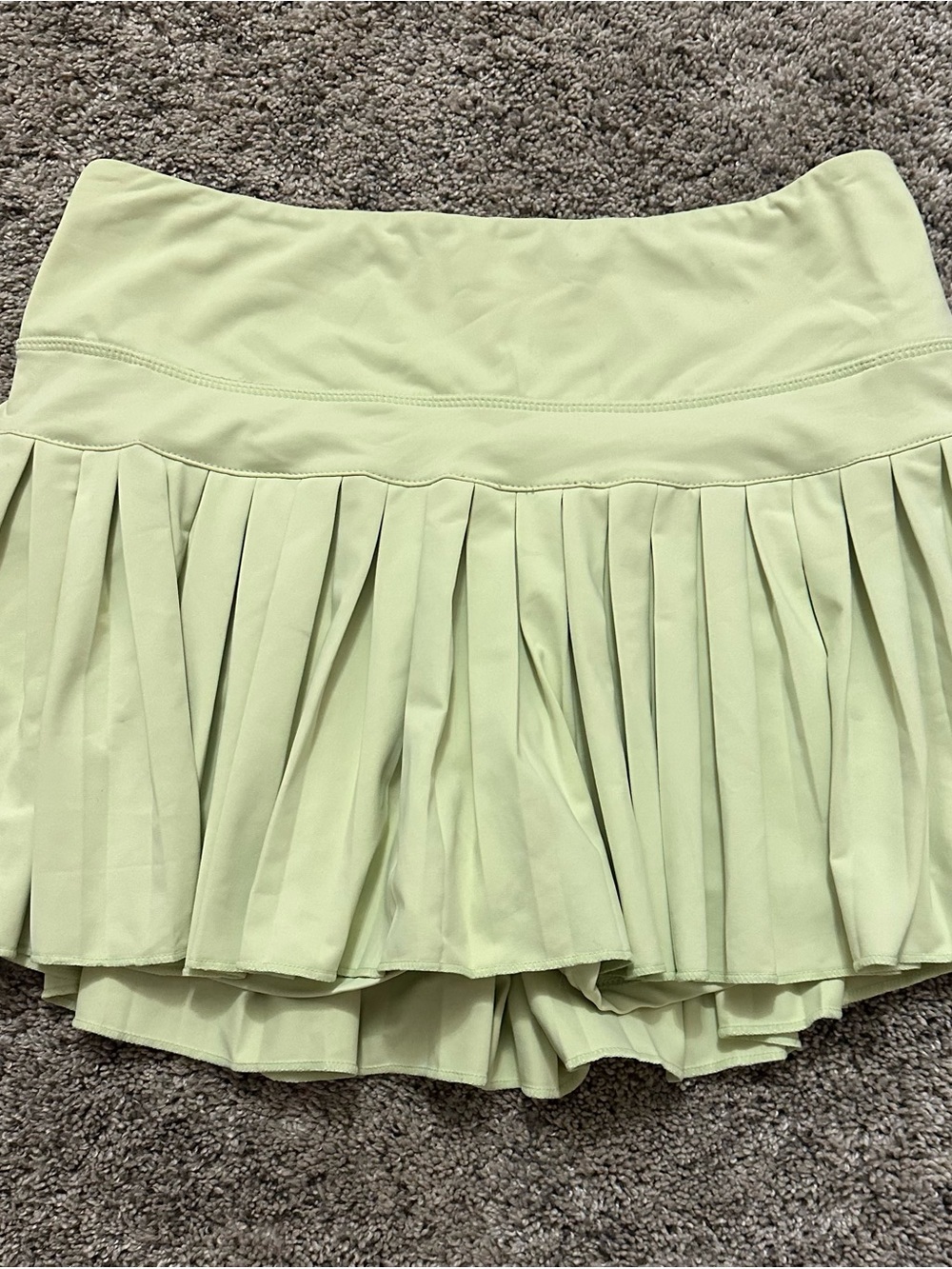 Gold Hinge Pleated Light Green Women’s Athletic Skort with Built-In Shorts S/M